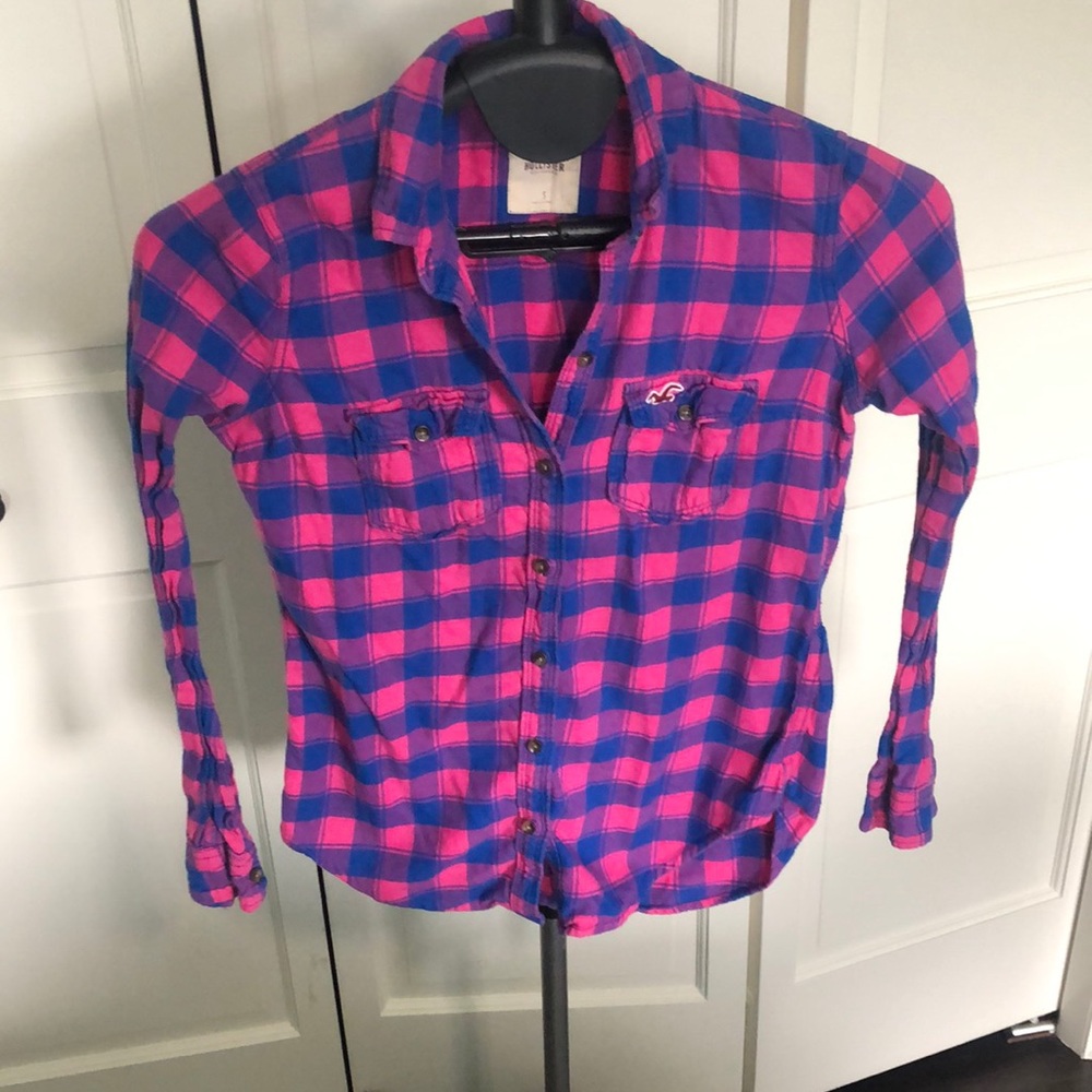 ‼️ DONATING SOON ‼️ Hollister plaid button up size small